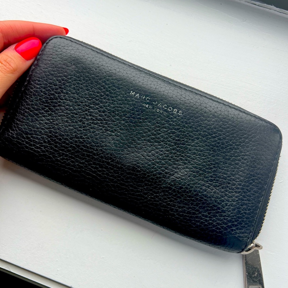 Marc Jacobs wallet